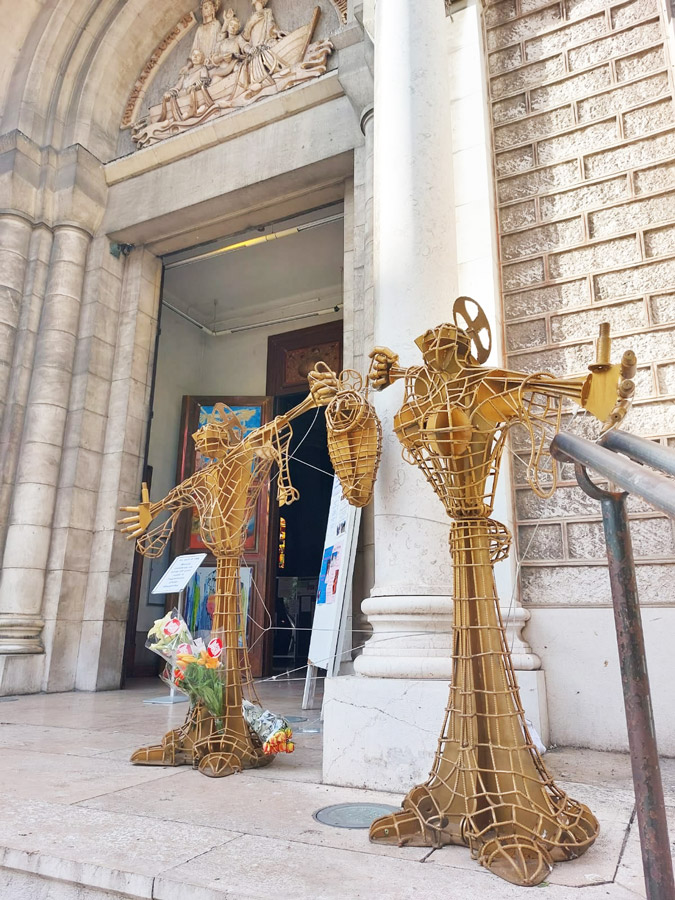 Espérance, résistance, confiance: la vie continue à Saint-Pierre d’Arène