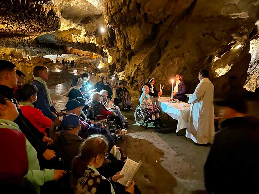 20230706 Jour3 MireilleM1 grottes de lourdes