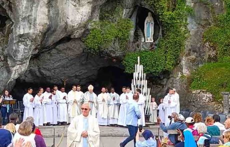 20230706 Jour3 MireilleM9 grotte de lourdes