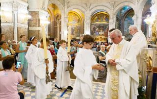 20230707 Jour4 MireilleM15 communion lourdes Onction des malades