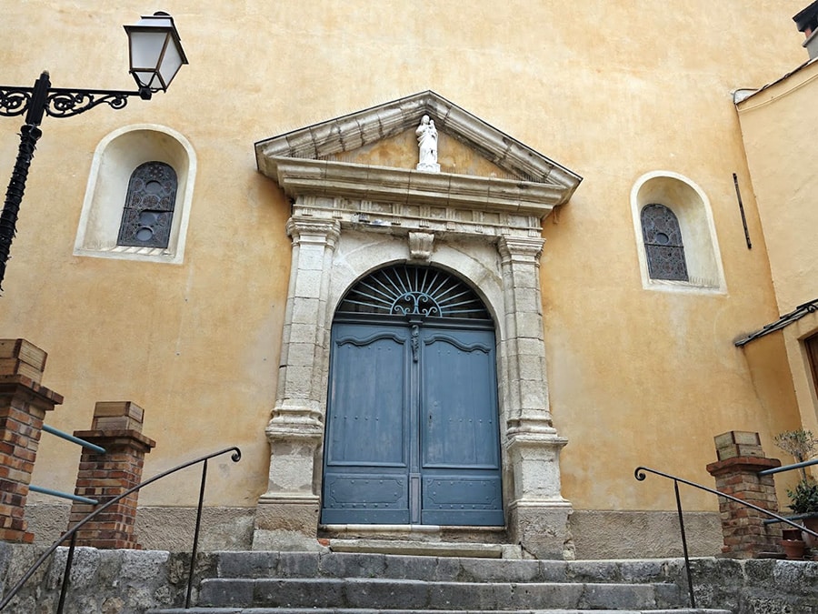 eglsie chateauneuf de Grasse