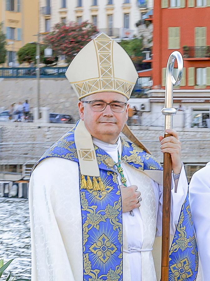 Mgr Nault