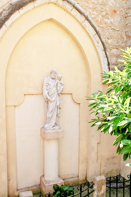 Ste Philomene LeCannetA eglise sainte philomene au cannet