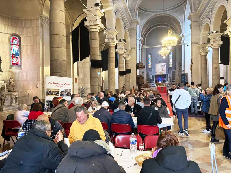 Table eucharistique et repas dominical à Saint-Pierre-d’Arène